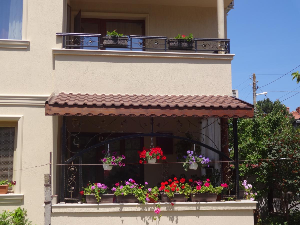 צ'רנומורץ Apartments Dona מראה חיצוני תמונה